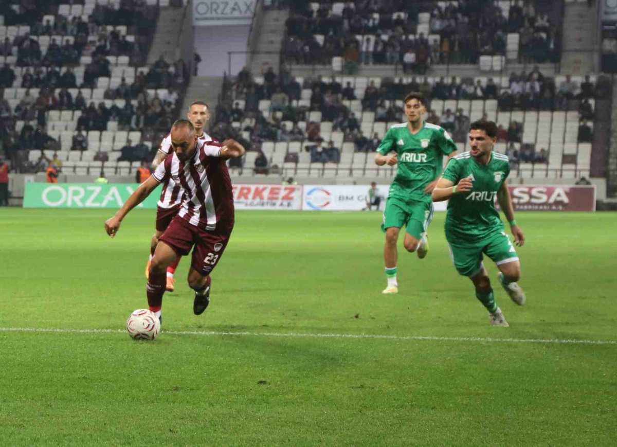 Elazığspor, Beyaz Grup 7. hafta maçında Arnavutköy Belediyespor\'u 3-0 yendi