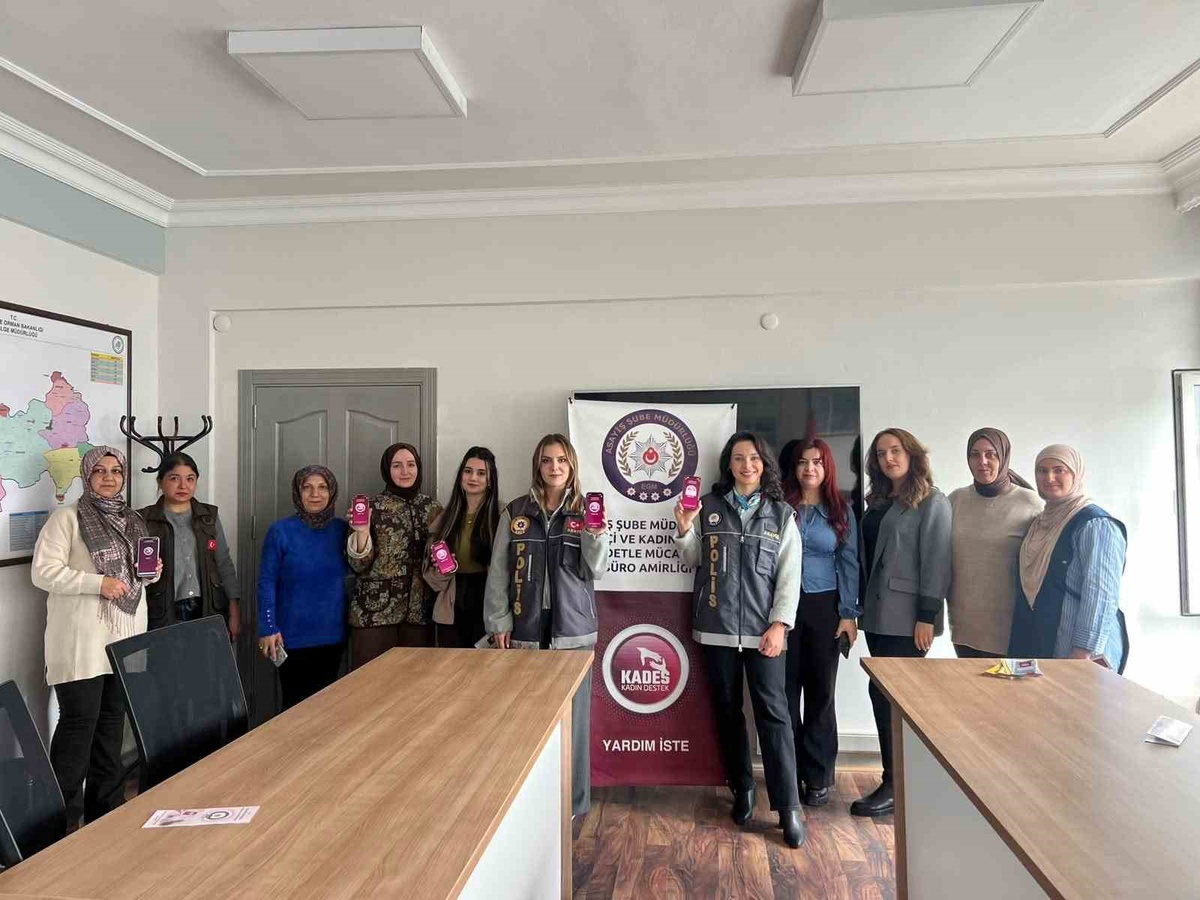 Erzurum\'da DKMP 13. Bölge Müdürlüğü kadın personeline KADES eğitimi verildi
