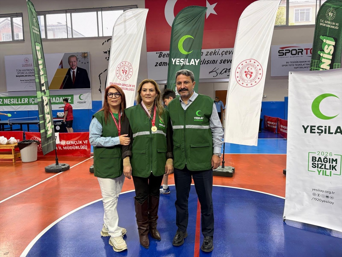 Eskişehir\'de \'Bağımlılığa Karşı Spor Yapın\' etkinliği masa tenisiyle başladı