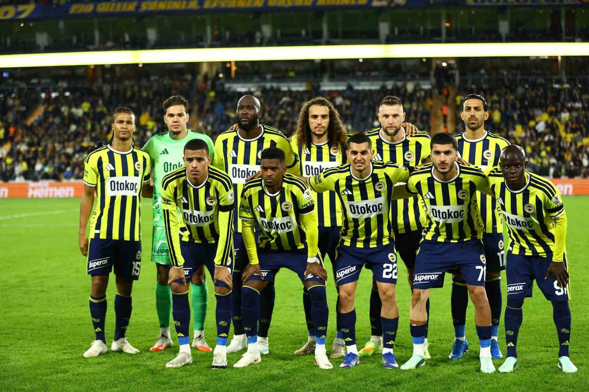 Fenerbahçe Alanyaspor\'u 3-0 yendi, Ederson 7 maçın 5\'inde gol yemedi