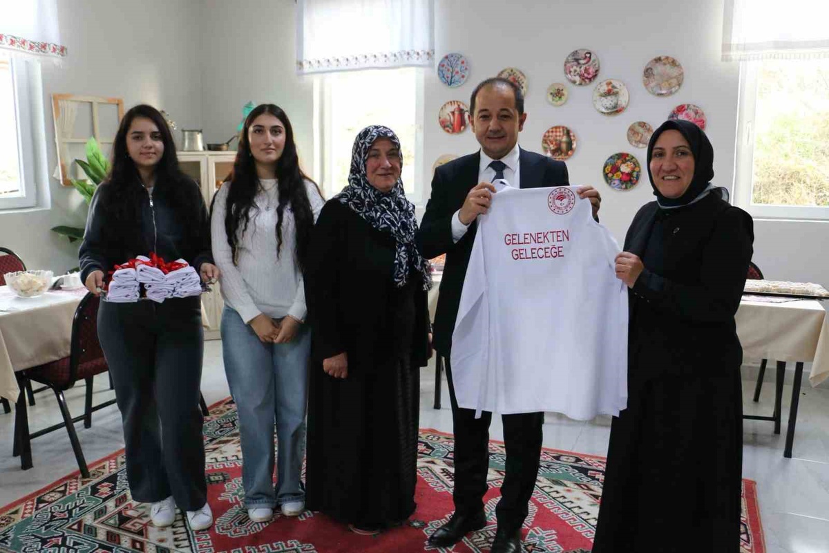 Erzincan\'da İl Tarım Müdürü kadın kooperatifini ziyaret etti, projeler hazırlanacak