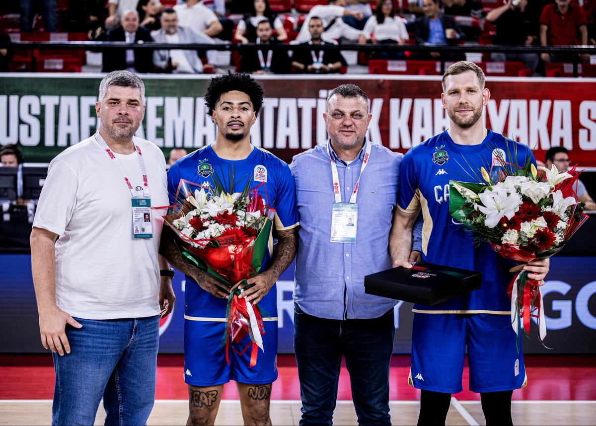 Karşıyaka cezasına rağmen Çayırova\'yı 95-79 yenip iç saha serisini 6 maça çıkardı