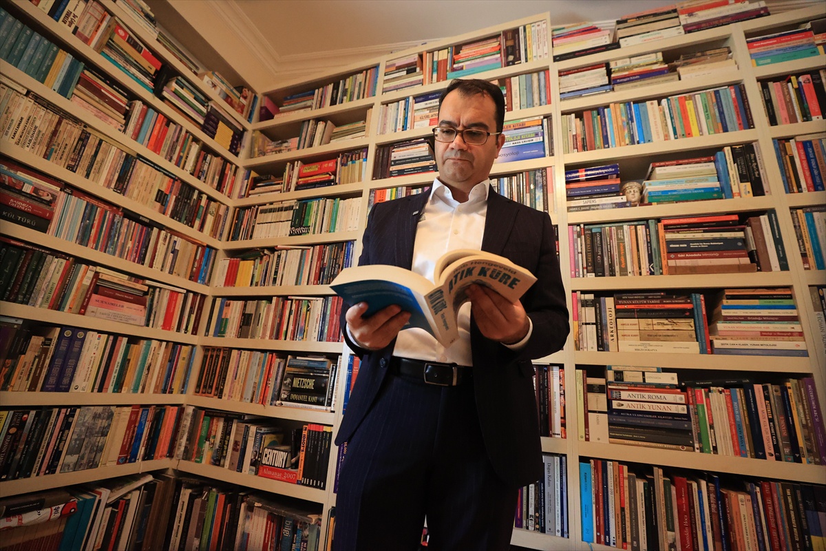 Kayseri\'de Prof. Dr. Halil Tekiner\'in kütüphanesi 40 bini aşkın kitaba ulaştı