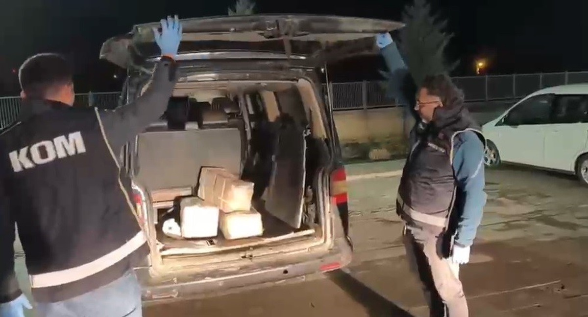 Konya\'da silah kaçakçılığı operasyonunda 163 tabanca ele geçirildi, 5 kişi tutuklandı