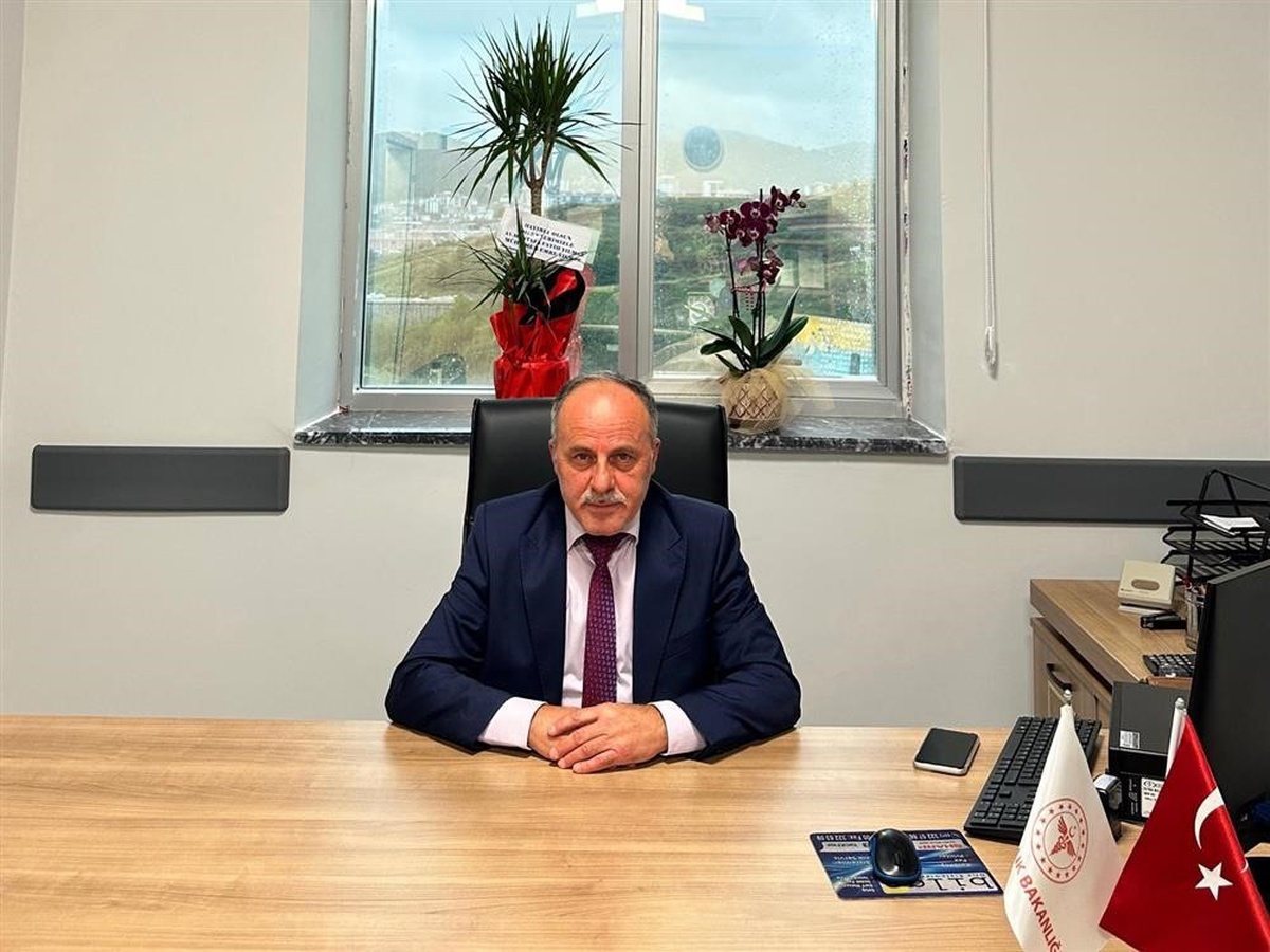 Mehmet Yılmaz, Zonguldak Ereğli\'de diş sağlığı merkezinde yeniden müdürlüğe başladı
