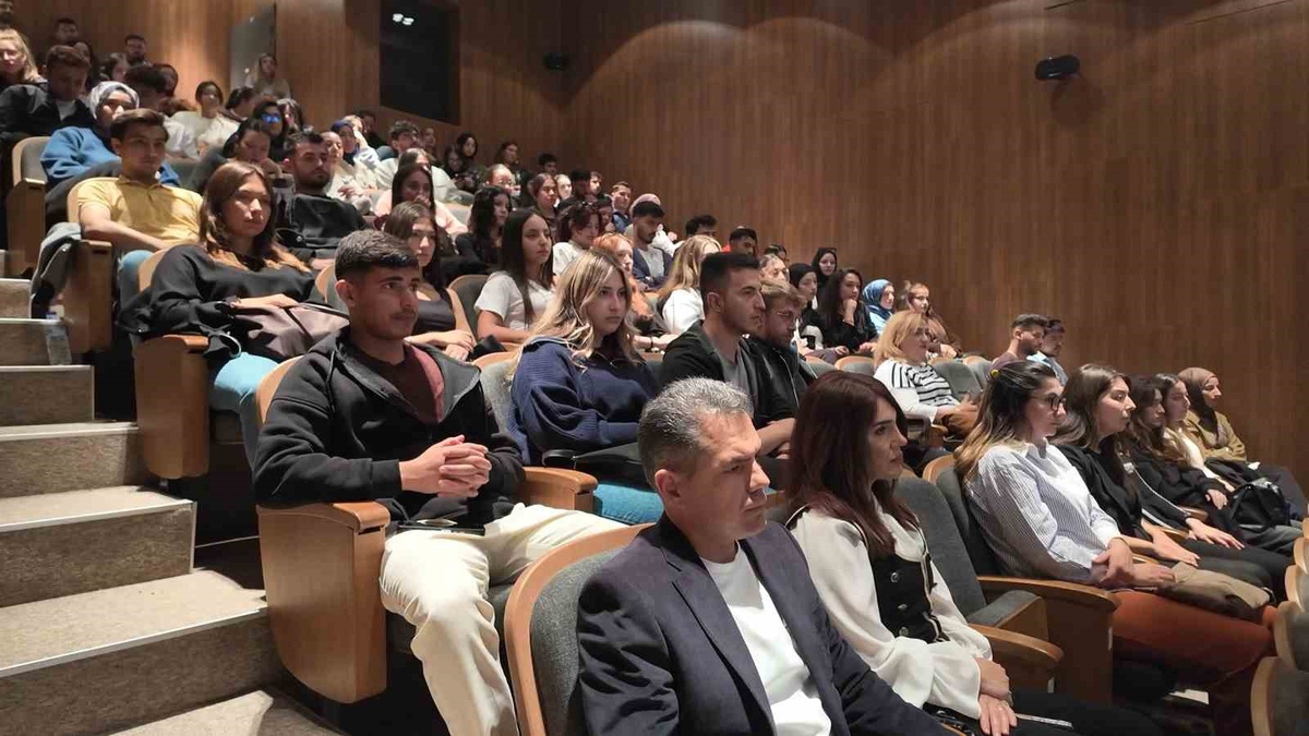Niğde\'deki etkinlikte gıdanın stratejik önemi ve kaliteli üretim vurgulandı