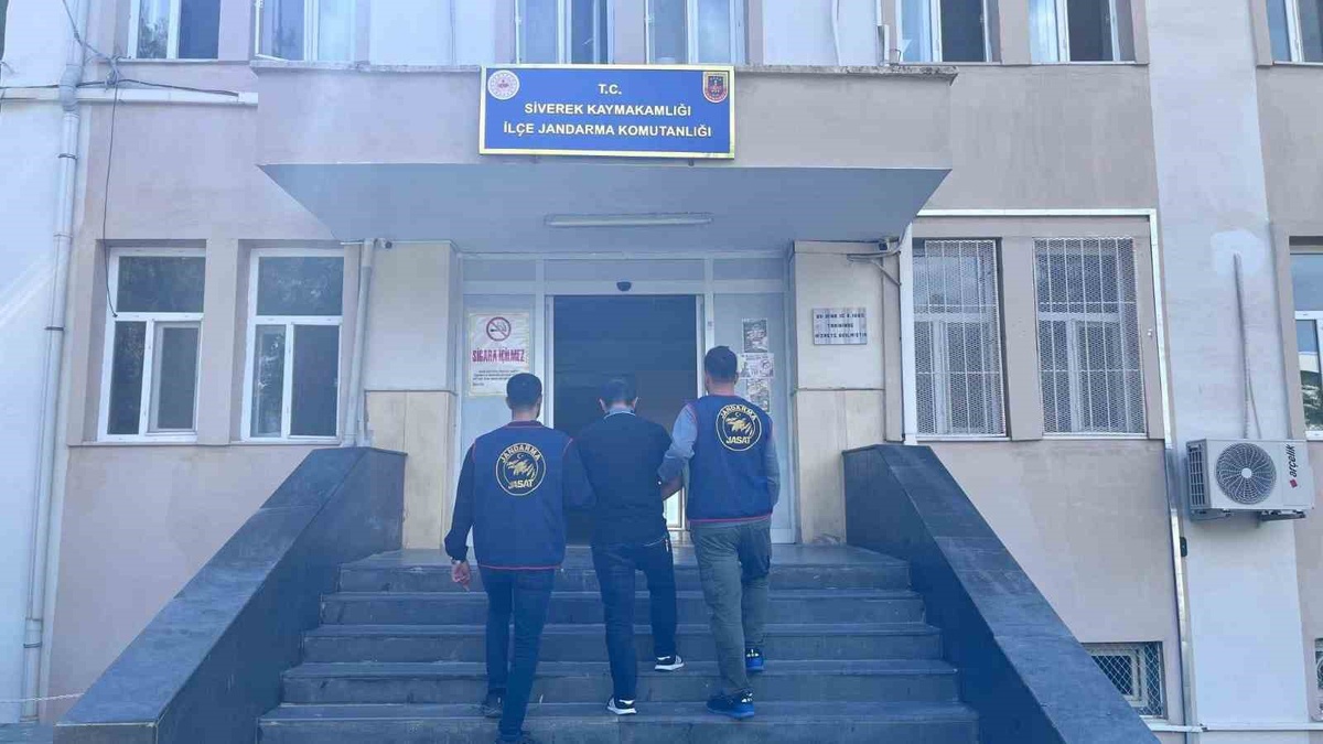 Şanlıurfa Siverek\'te 920 bin TL\'lik bakır tel hırsızlığına karışan şüpheli tutuklandı