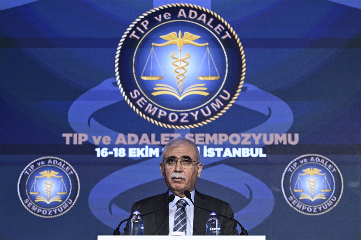 Tıp ve Adalet Sempozyumu Sarıyer\'de başladı, Kerkez malpraktis artışına dikkat çekti
