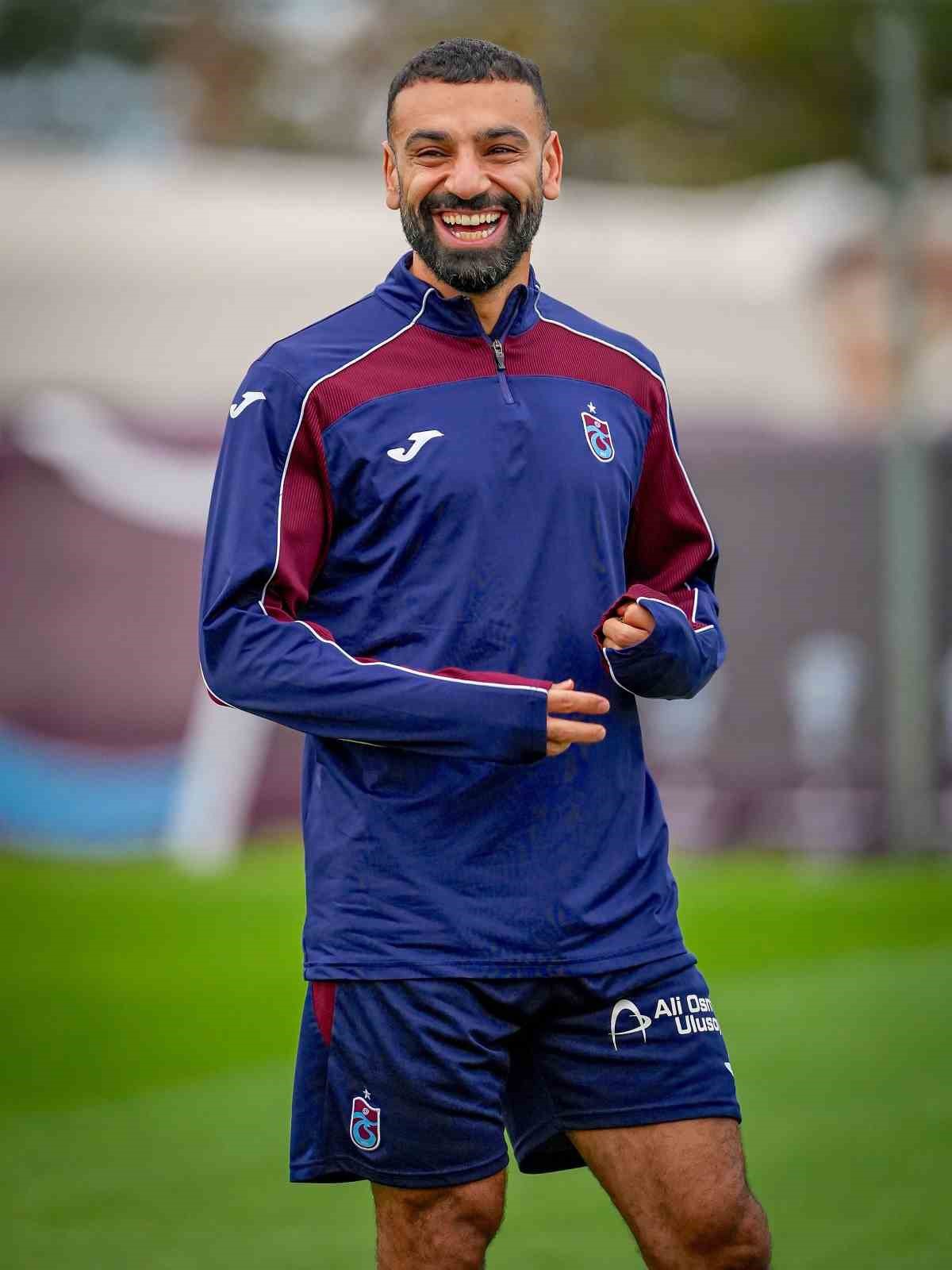 Trabzonspor\'da 10 maçta 12 gole katkı veren Salah, Beşiktaş maçına moralli çıkıyor