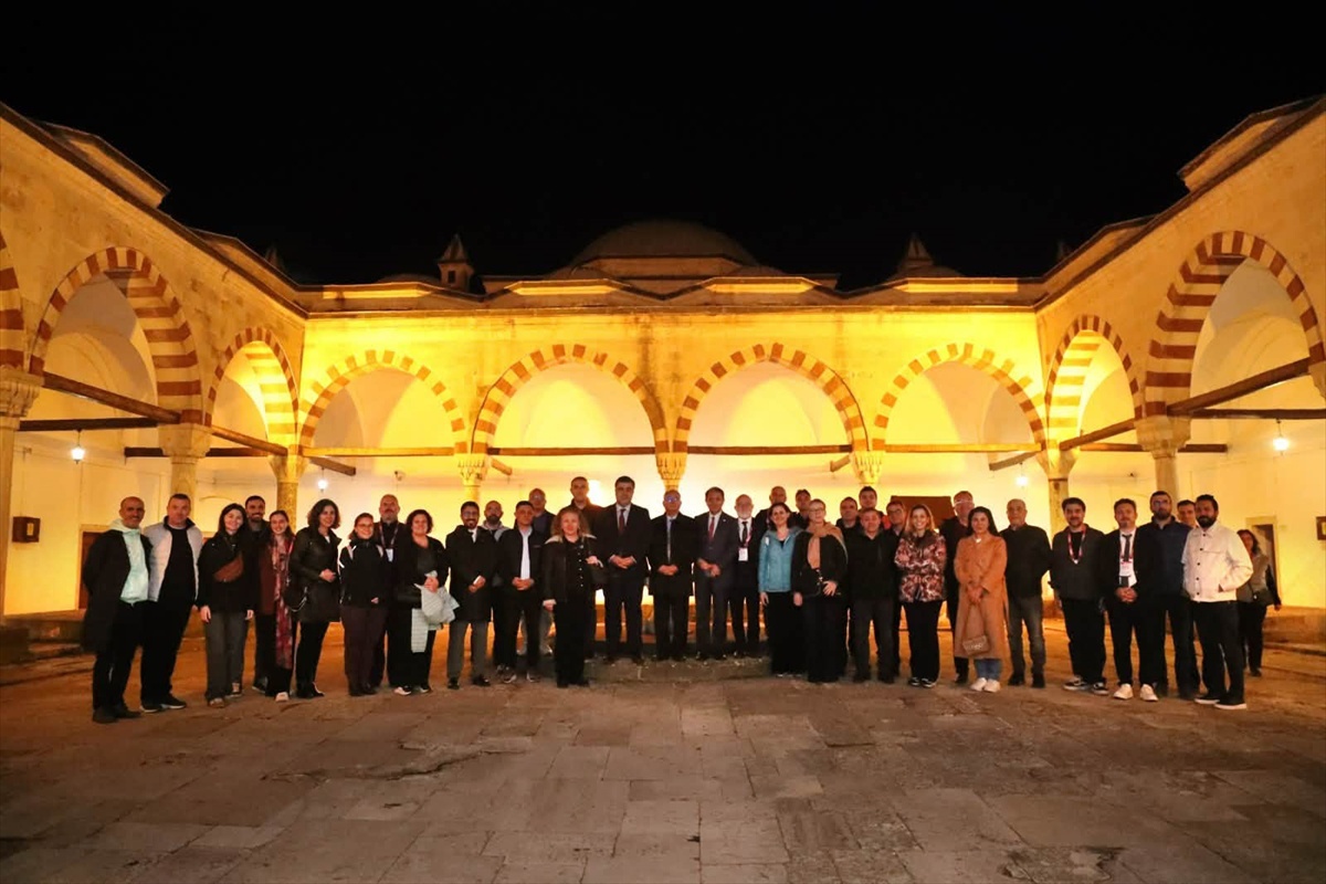 Türkiye Acil Tıp Derneği Başkanı Erbil, Edirne\'deki sağlık müzesini gezdi
