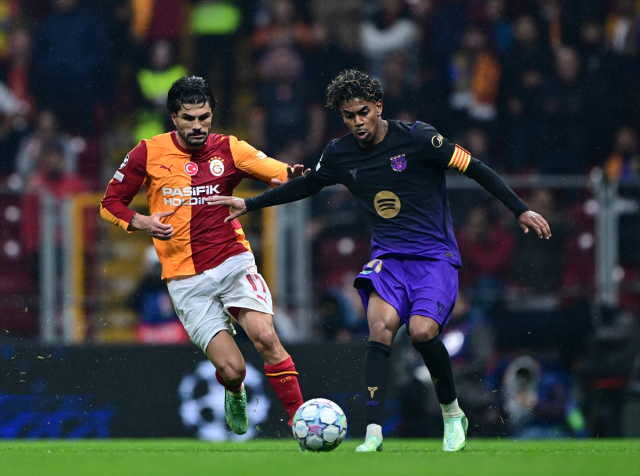 Barcelona'ya karşı kimsenin yapamadığını Galatasaray başardı