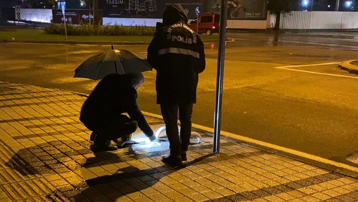 Bursa İnegöl\'de bıçaklı kavgada 1 kişi hayatını kaybetti, 2 kişi yaralandı