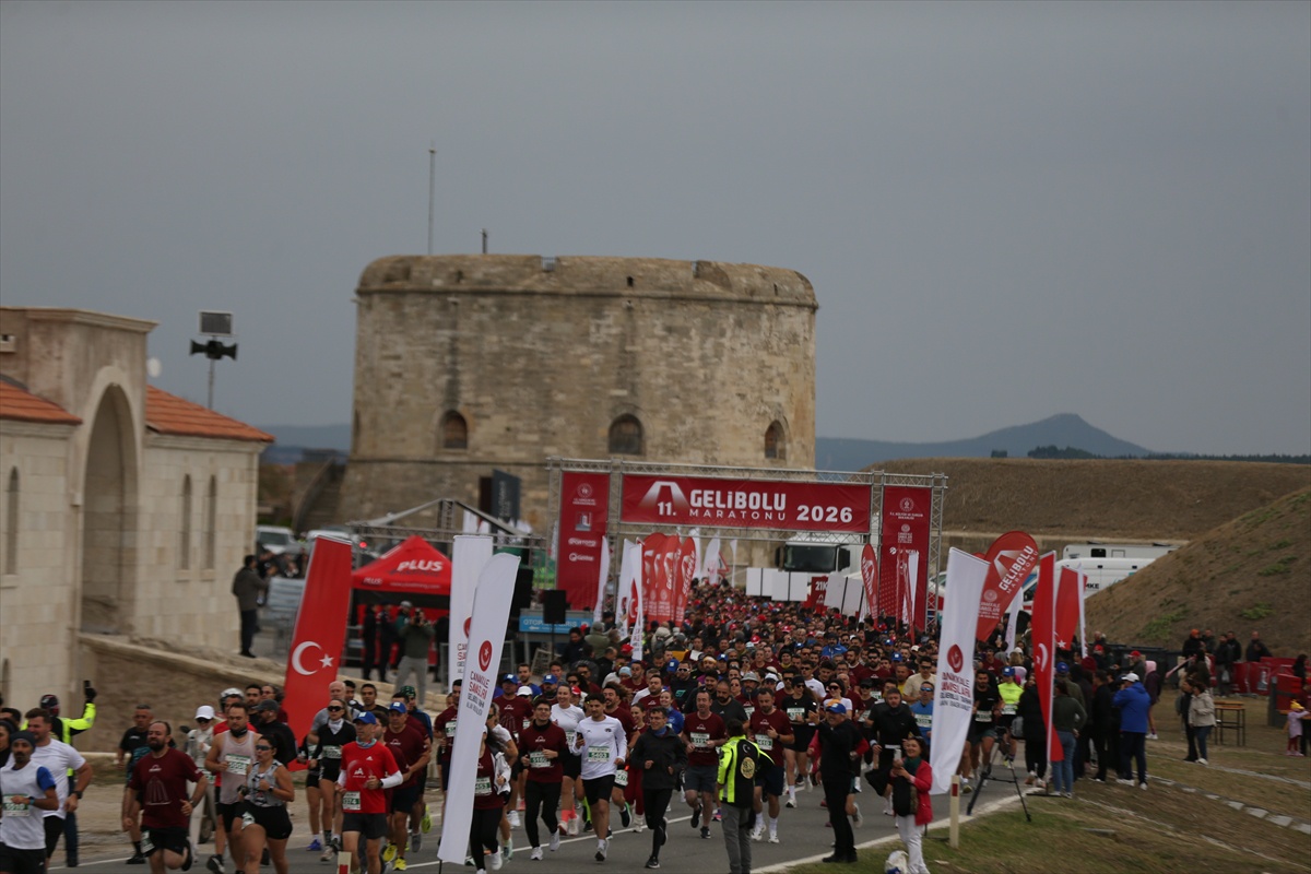 11. Uluslararası Gelibolu Maratonu \'Her Adımda Bir İz\' sloganıyla başladı