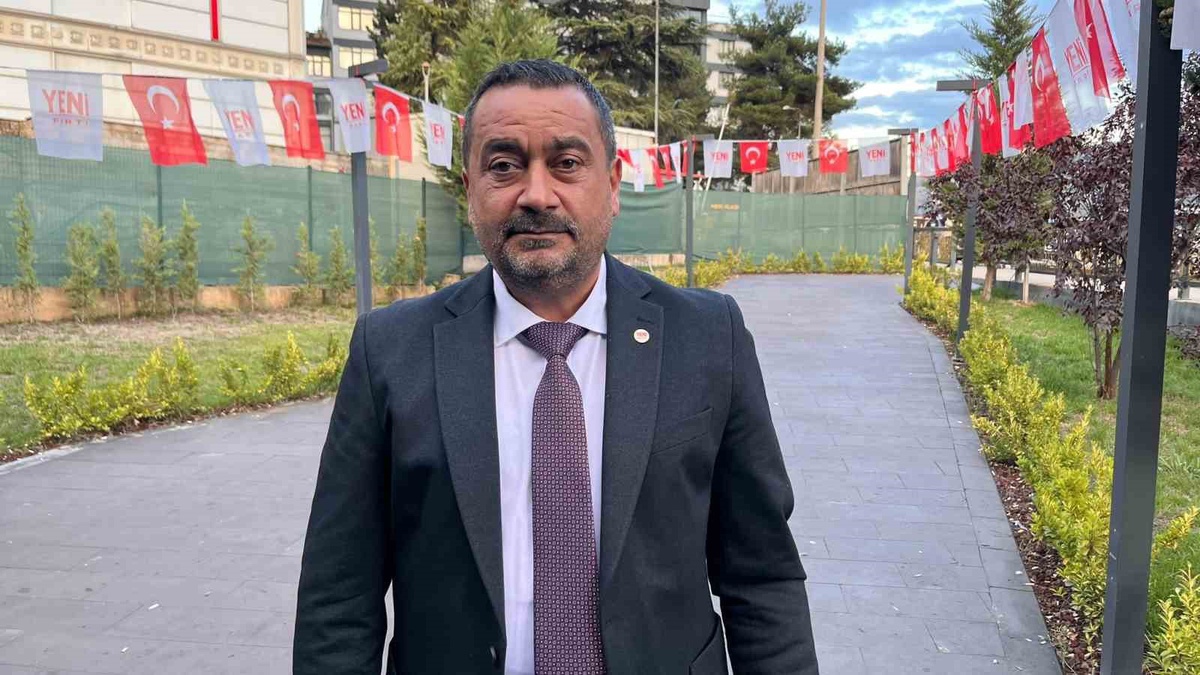 Erdal Demir, Yeni Parti Karabük İl Başkanlığı ön seçimini 1452 oyla kazandı