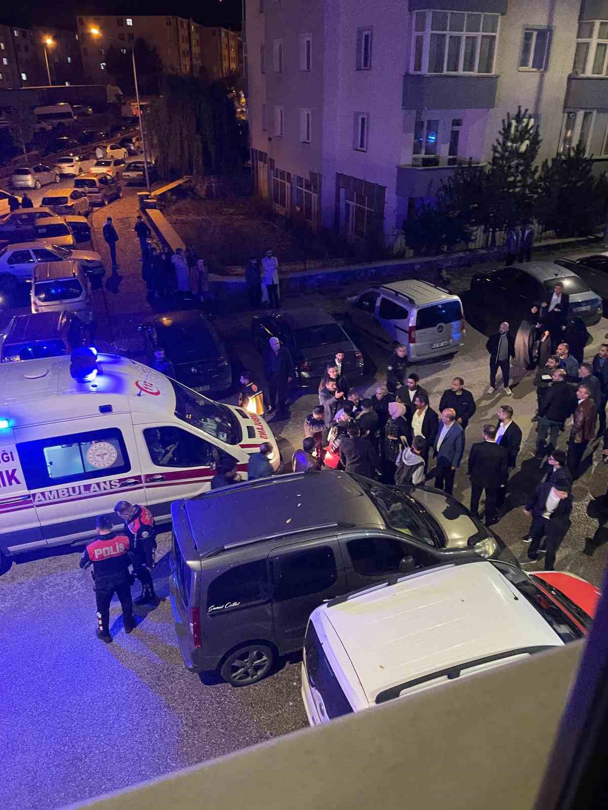 Erzurum\'da düğün sırasında çıkan bıçaklı kavgada 3 kişi yaralandı, şüpheli kaçtı