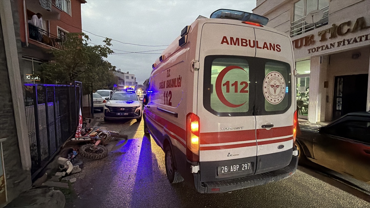 Eskişehir\'de polisten kaçan motosiklet sürücüsü yaralandı, 258 bin lira ceza aldı