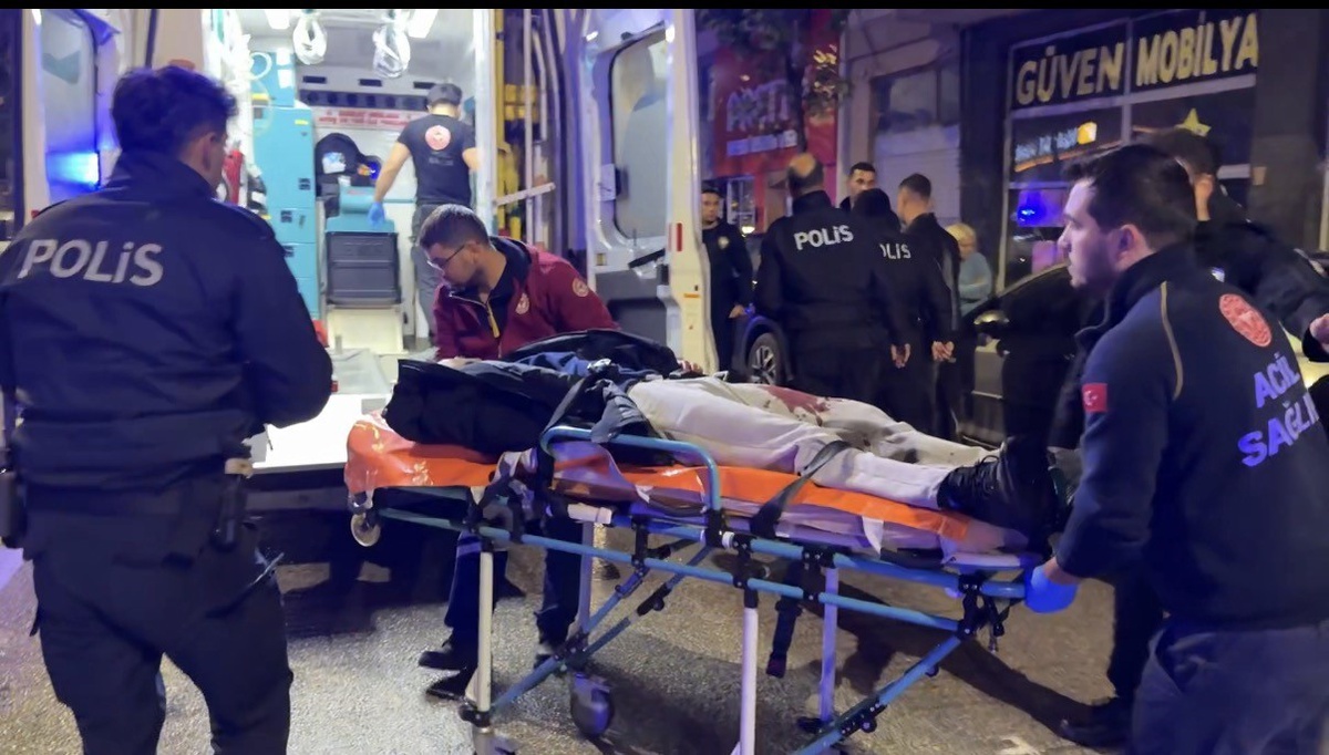 Eskişehir\'de kavgada göğsünden vurulan Muratcan A. öldü, şüpheli A.Ç. yakalandı