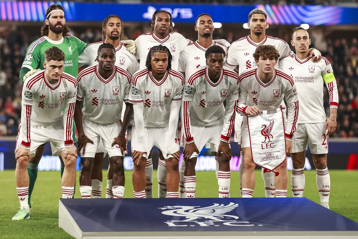 Fenerbahçe\'nin rakibi Liverpool\'da 2 sakatlık birden
