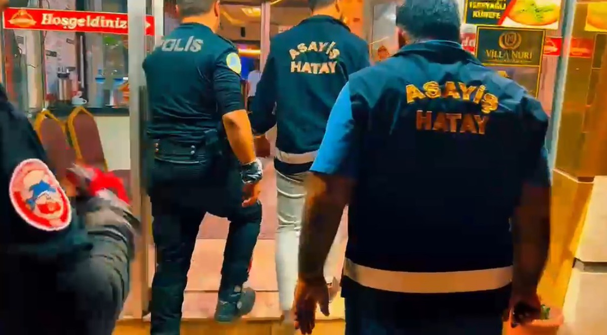 Hatay\'da polisin asayiş uygulamasında 17 işletme ve 2 kişiye yaptırım uygulandı
