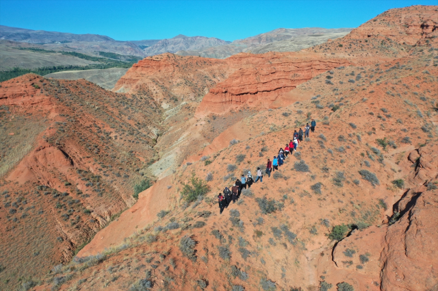 Kars’ın saklı kanyonunda Arizona’yı aratmayan manzaralar doğaseverleri bekliyor