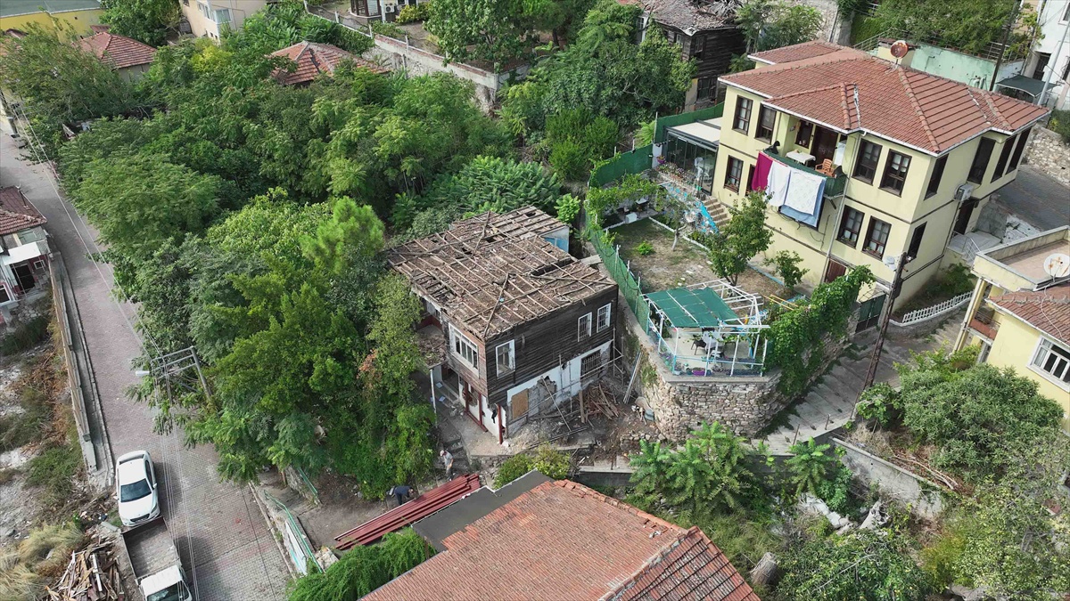 Kocaeli İzmit\'te Körfez manzaralı tarihi yapı 180 günde eğitim ve kurs merkezi olacak