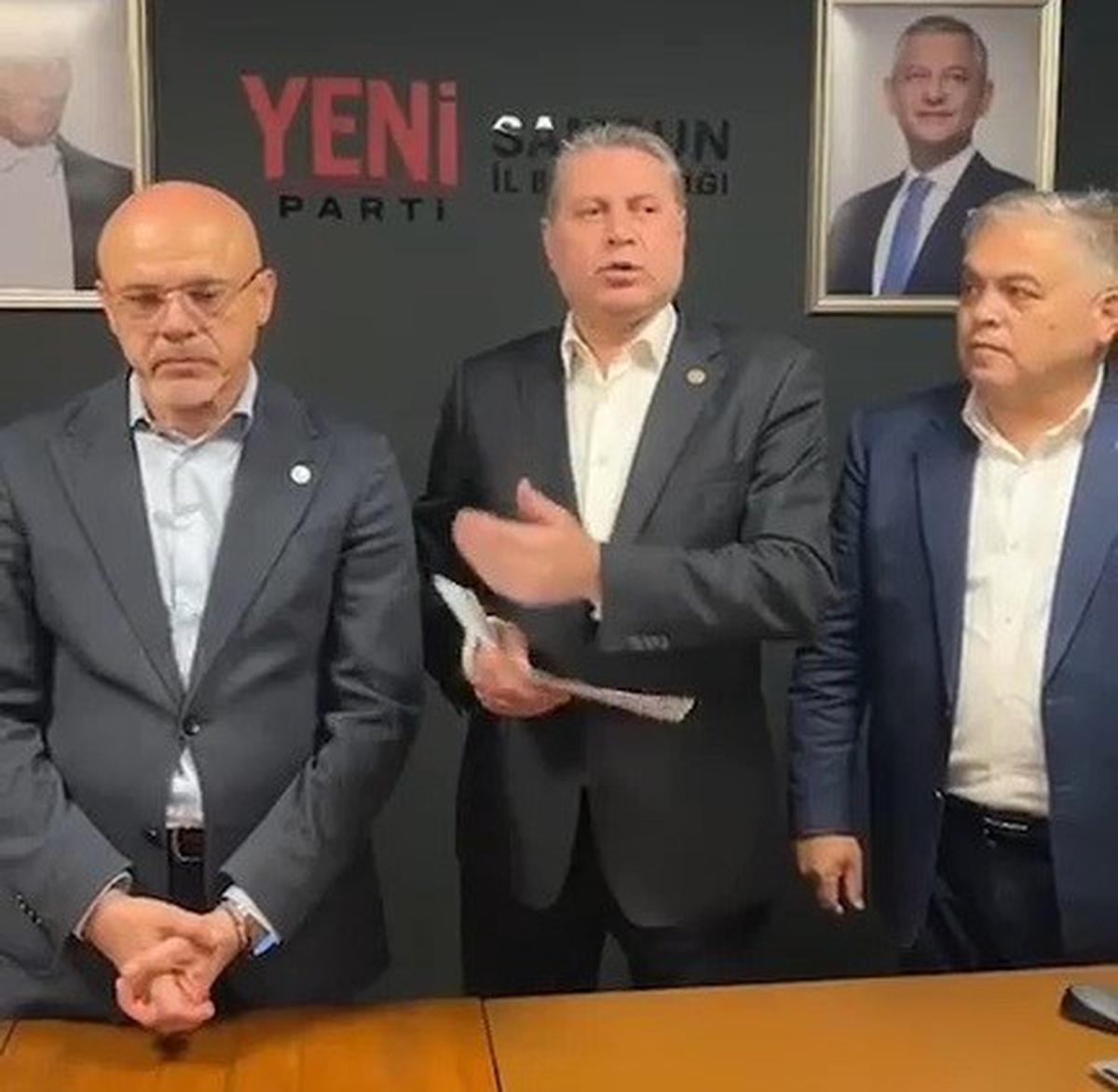 Yeni Parti Samsun İl Başkanlığı ön seçiminde Mehmet Özdağ rakibine 200 oy fark attı