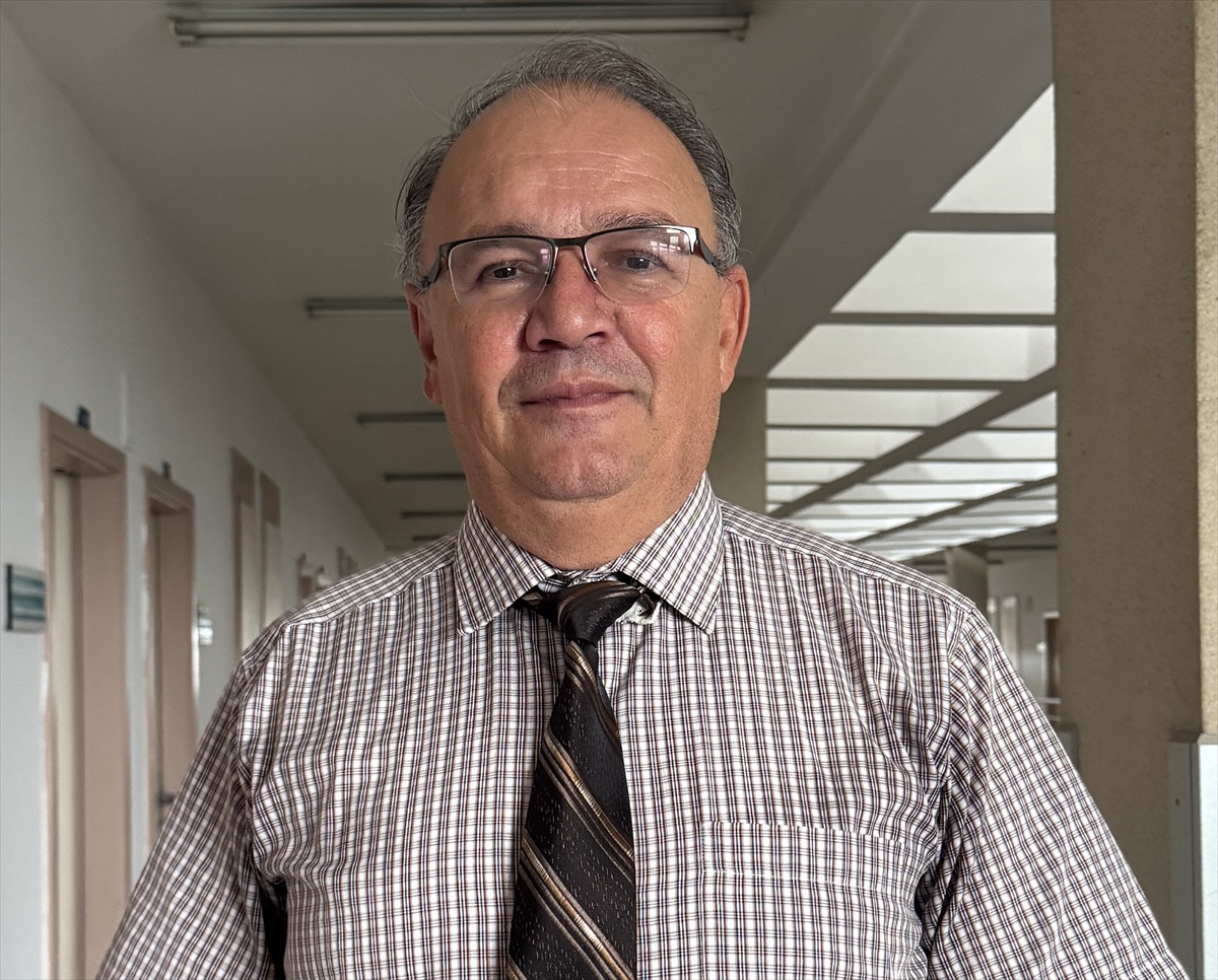 Prof. Dr. Bozkurt kalp krizlerinin yüzde 50\'sinin nedenini sigaraya bağladı