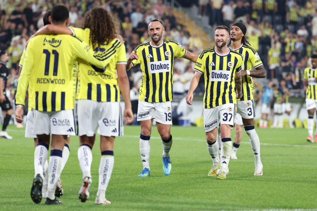 Rıdvan Dilmen'den Fenerbahçe için dikkat çeken iddia: En az 10 gol farkla...