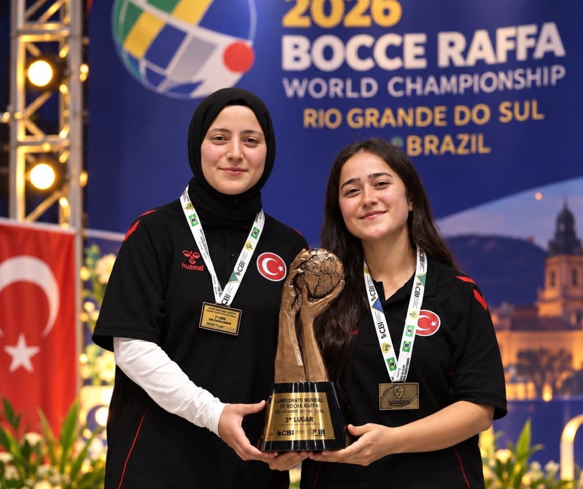 Samsunsporlu Selma Kalanç, Brezilya\'da Raffa Dünya Şampiyonası\'nda bronz madalya aldı