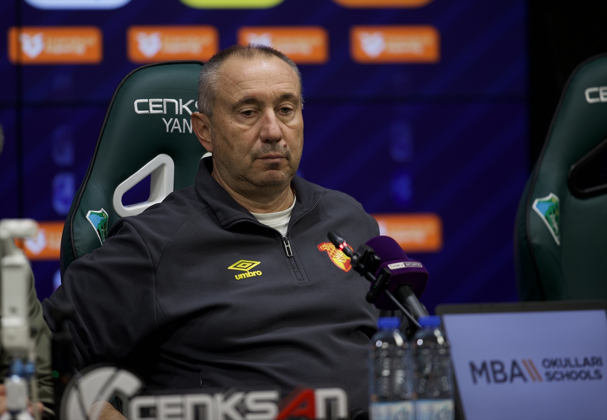 Kocaelispor\'u 2-1 yenen Göztepe\'de Stoilov, gerçek performansa ulaştıklarını söyledi