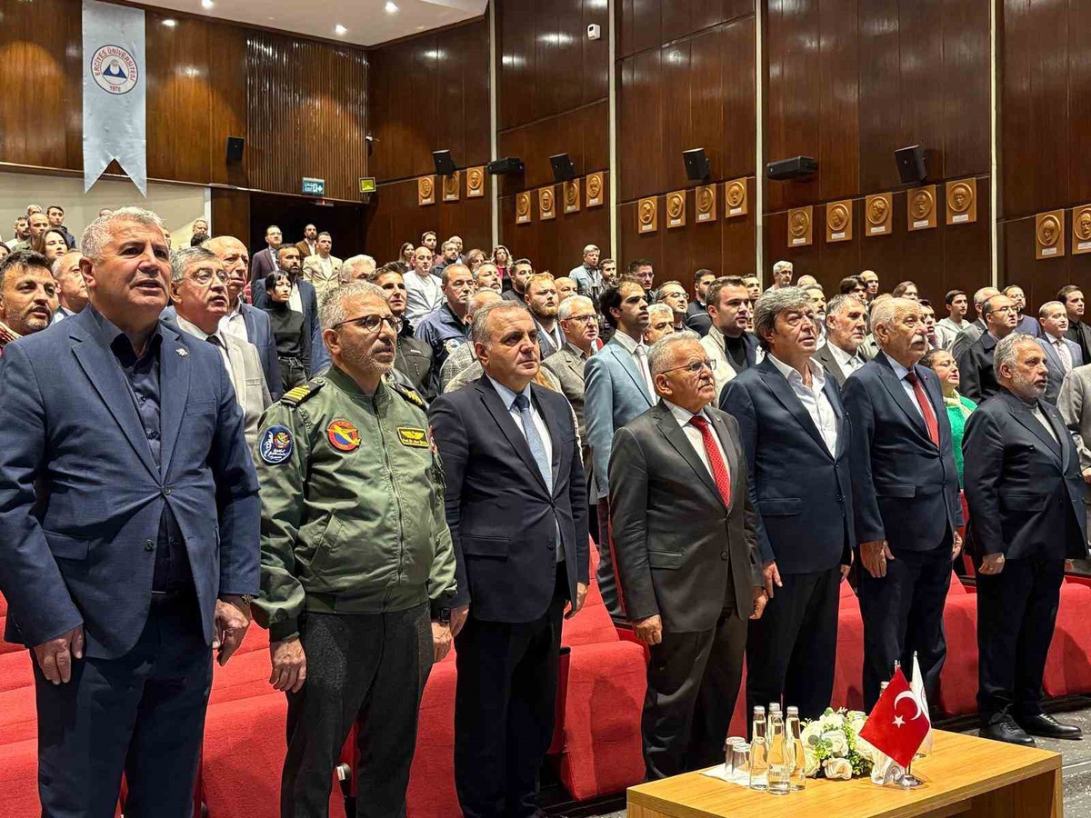 TOMTAŞ\'ın 100. yılı Kayseri\'deki konferansta havacılığın geleceği ele alındı