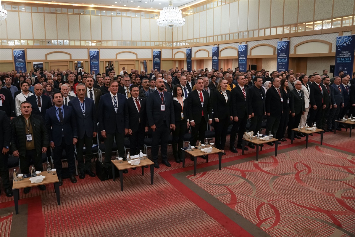 Ankara\'daki Tekvando Federasyonu genel kurulunda ana statü önergesi kabul edilmedi