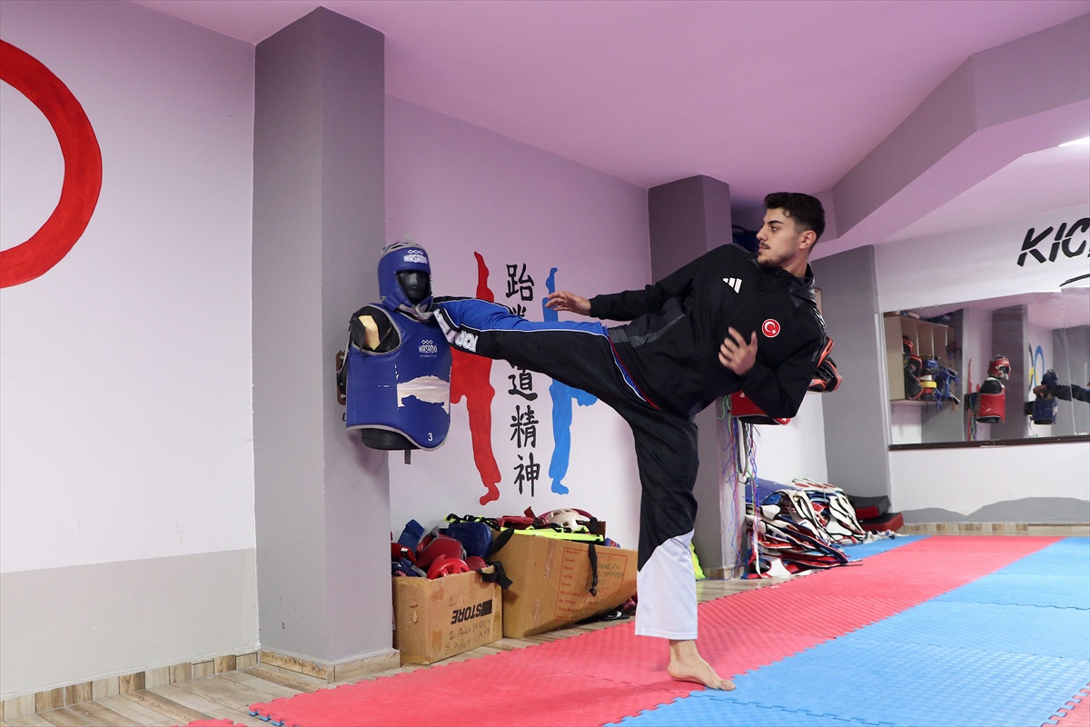Milli kick boksçu Alim Yönten, Kuzey Makedonya'da altın madalya için ringe çıkacak