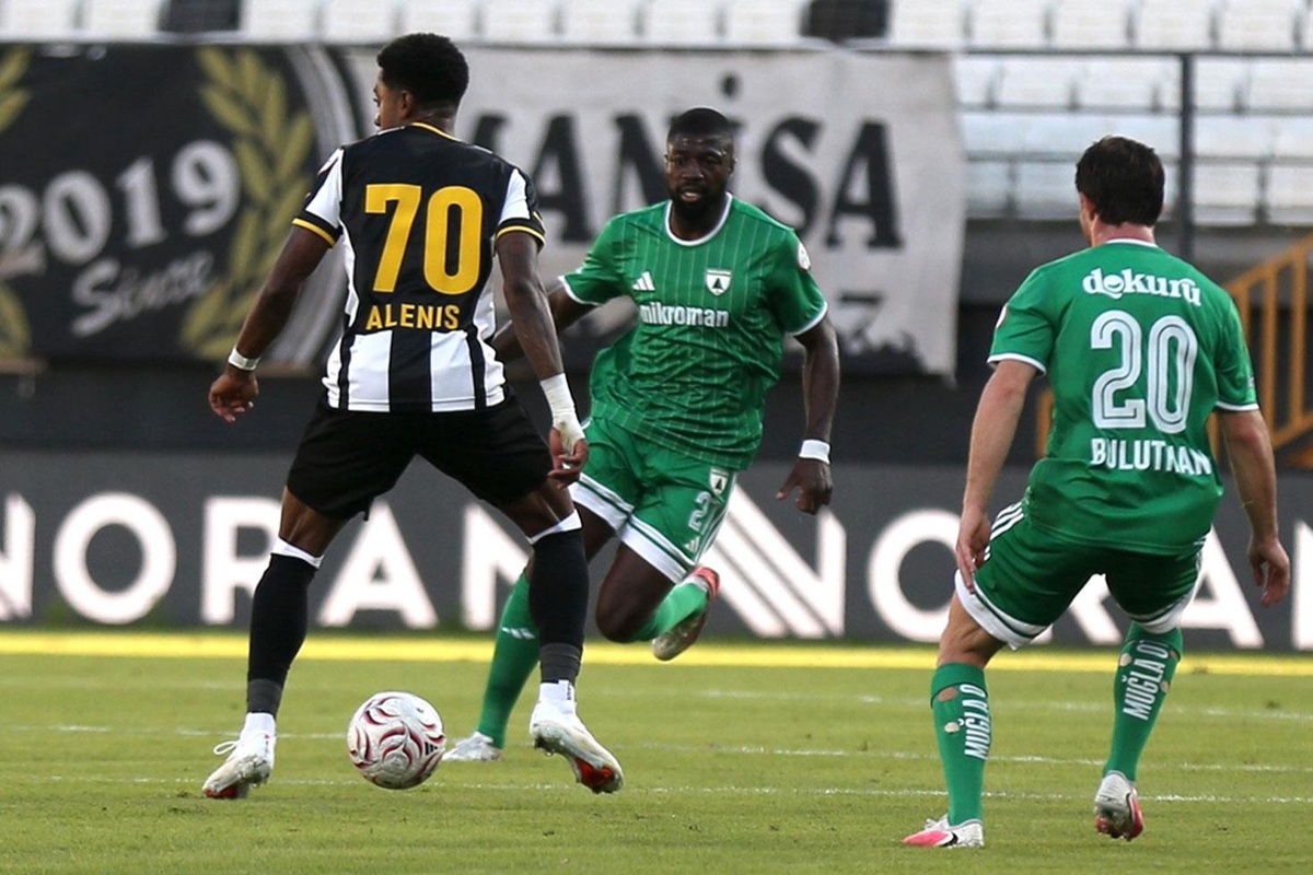 2 penaltı kaçtı, 1 kırmızı kart çıktı! 1. Lig\'de 4-3\'lük nefes kesen maç