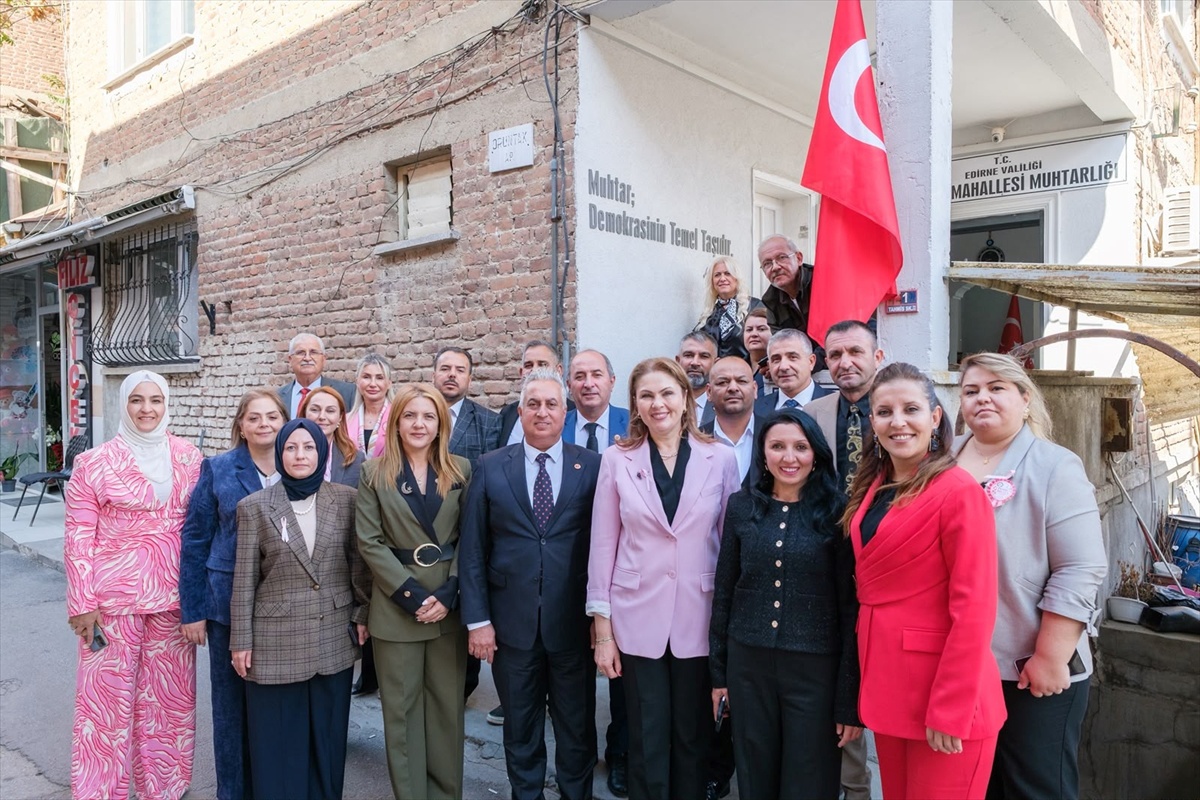 Edirne\'de AK Parti ve MHP il başkanları Muhtarlar Günü\'nde muhtarlarla buluştu