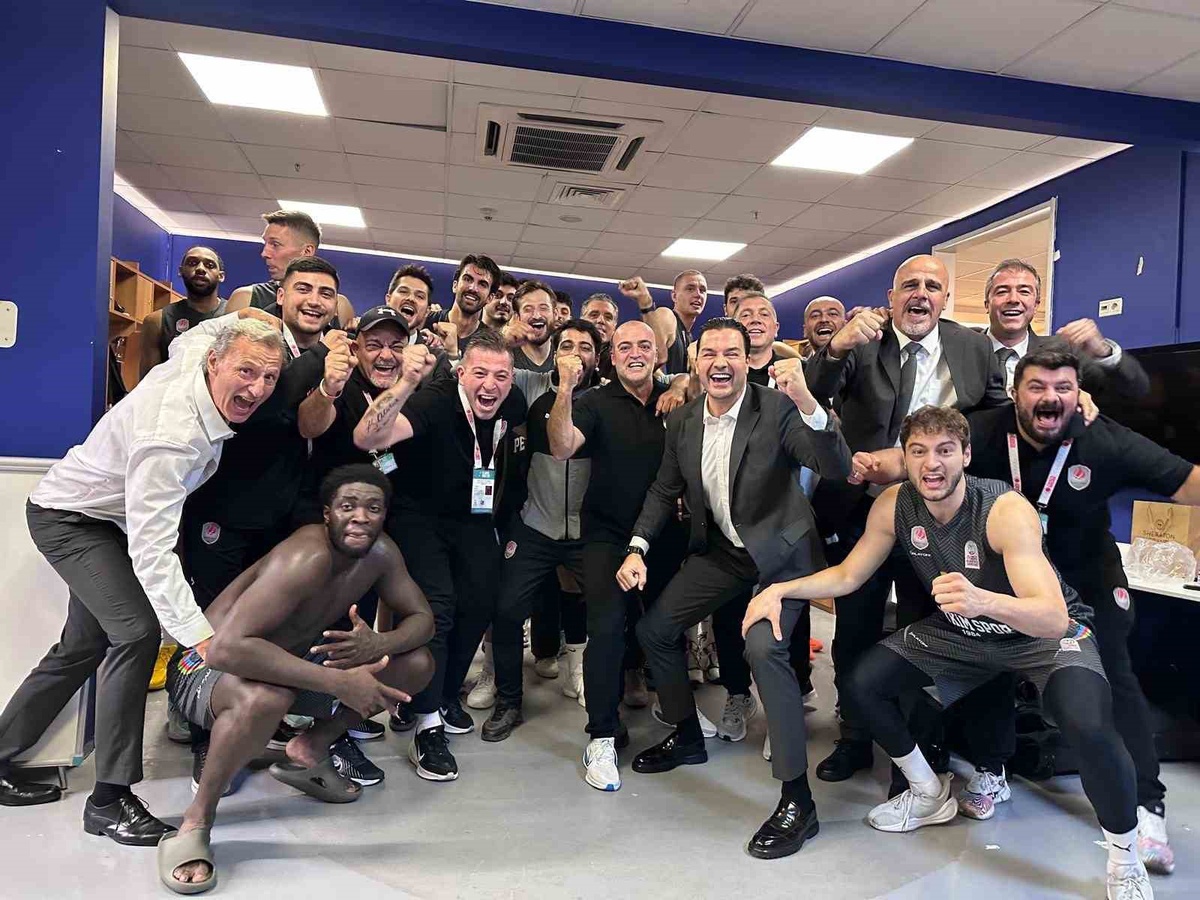Aliağa Petkimspor, deplasmanda Fenerbah&ccedil;e'yi 82-77 yenerek iki ma&ccedil; sonra galip geldi