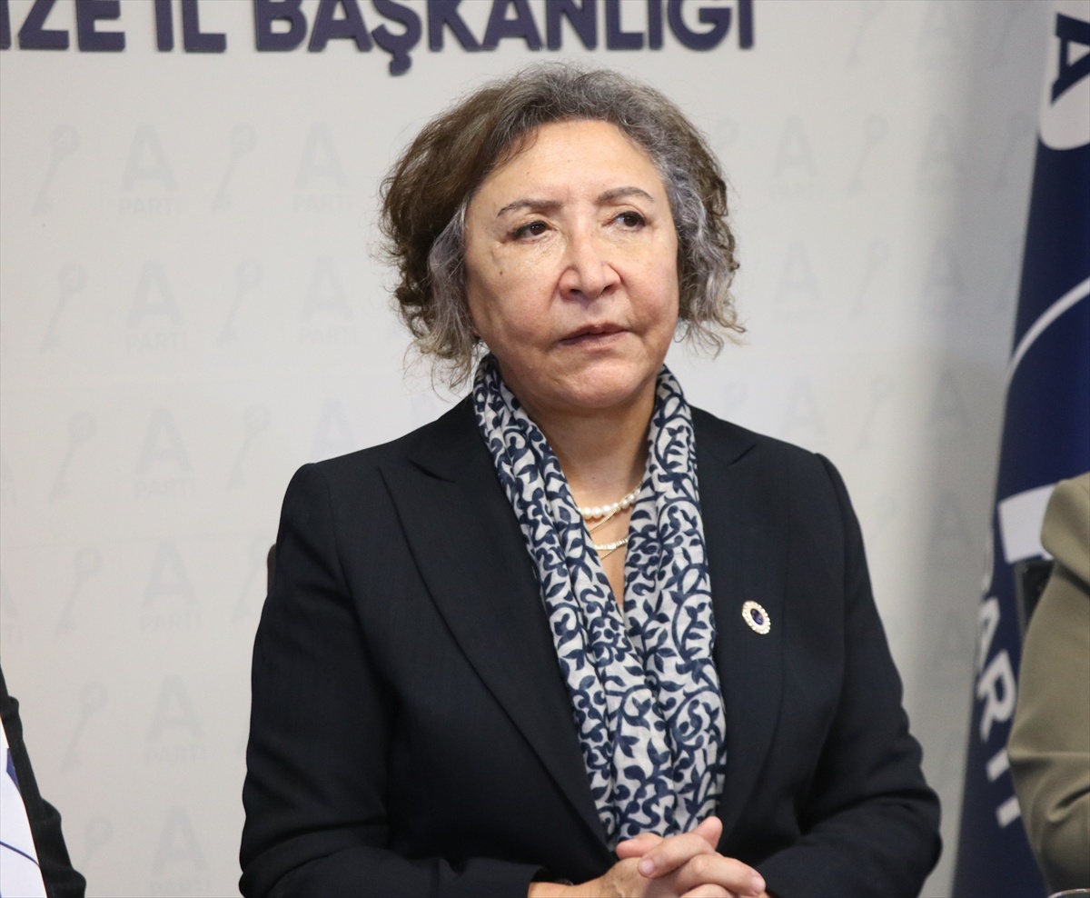 Anahtar Parti Genel Başkan Yardımcısı Selma Yel, Rize\'de merkez siyasetini anlattı