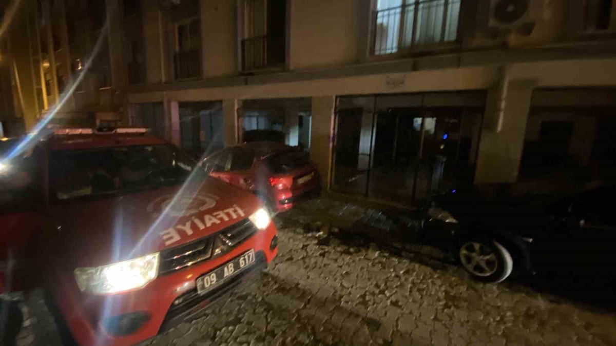 Aydın Efeler\'de mutfakta çıkan yangın kimse yaralanmadan söndürüldü