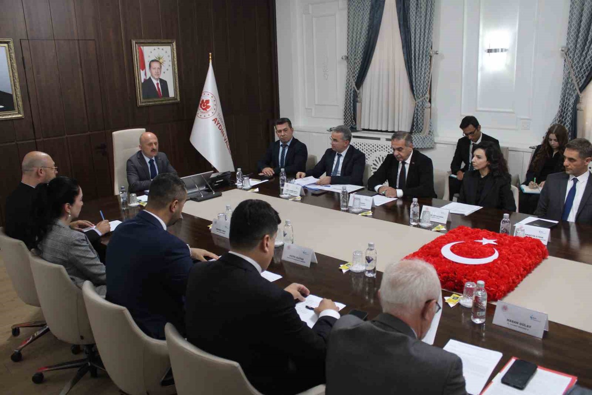 Aydın\'da düzenlenen istihdam toplantısında kayıtlı işgücü 96 bin 679 oldu