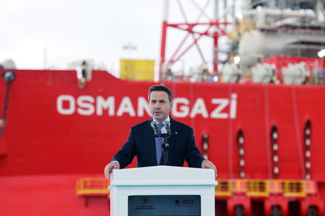 Bakan Bayraktar'a açıkça soruldu: Enerjide dışa bağımlı olmaktan ne zaman kurtulacağız?
