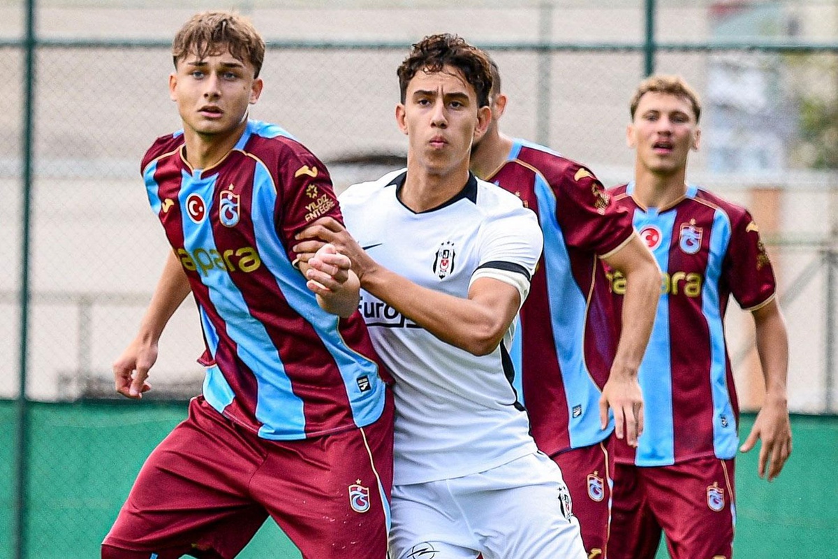 Beşiktaş U19, Trabzonspor U19\'u dörtledi