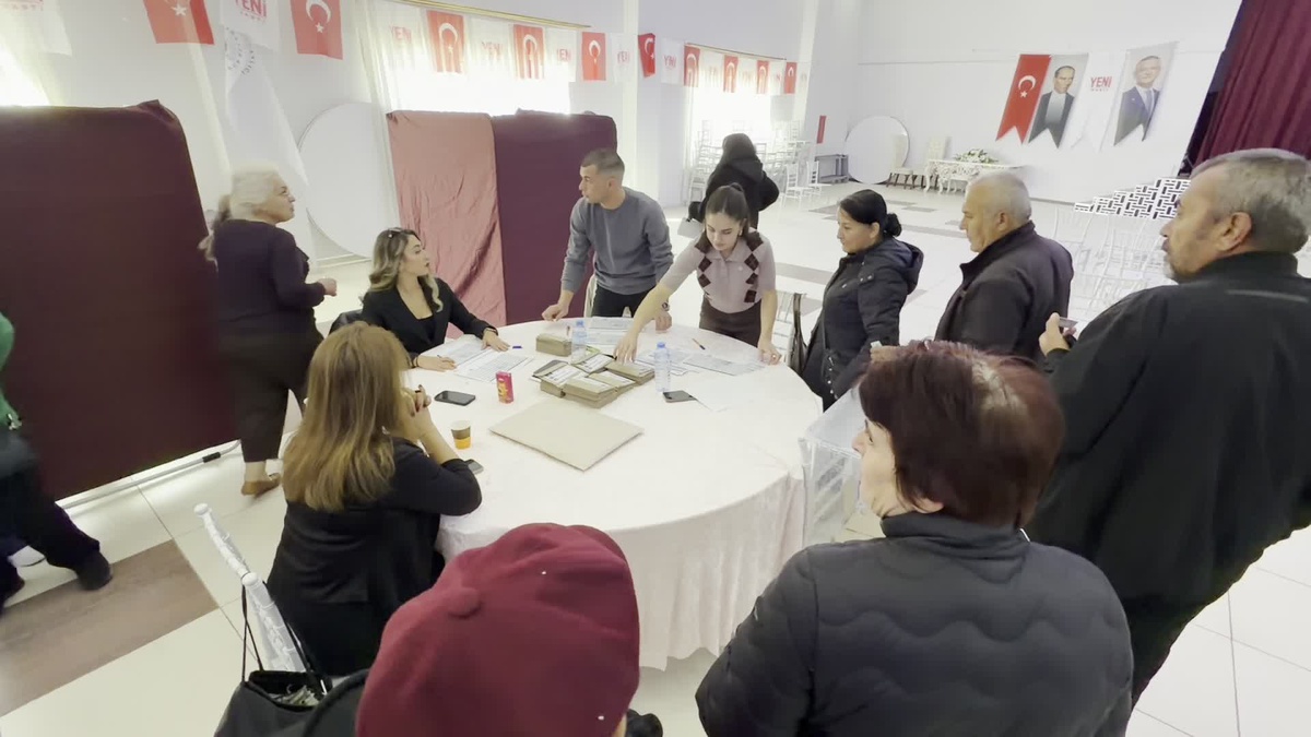 YENİ Parti Burdur İl Başkanlığı ön seçimini 1583 oyla İsmail Dündar kazandı