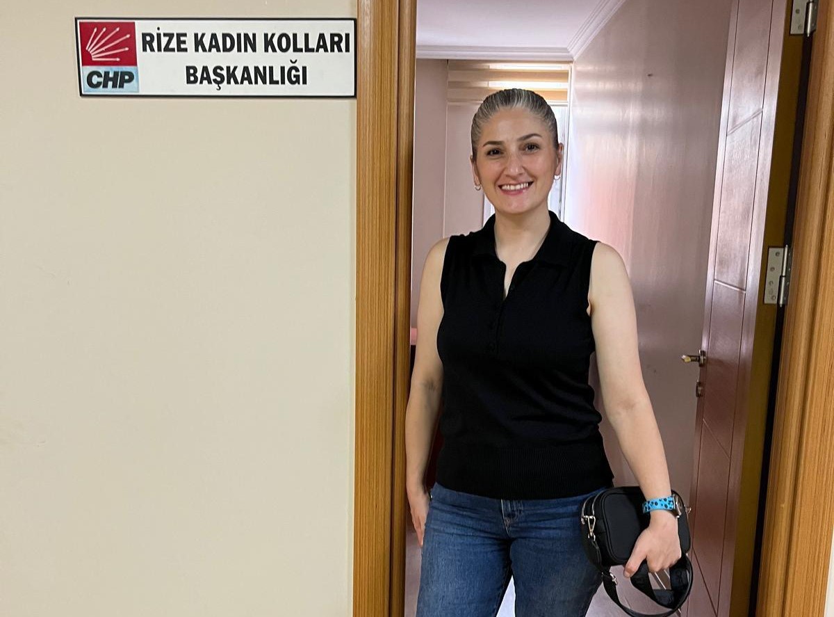 CHP Rize İl yönetiminde Zahide Beyhan\'ın da bulunduğu 7 kişi görevinden istifa etti