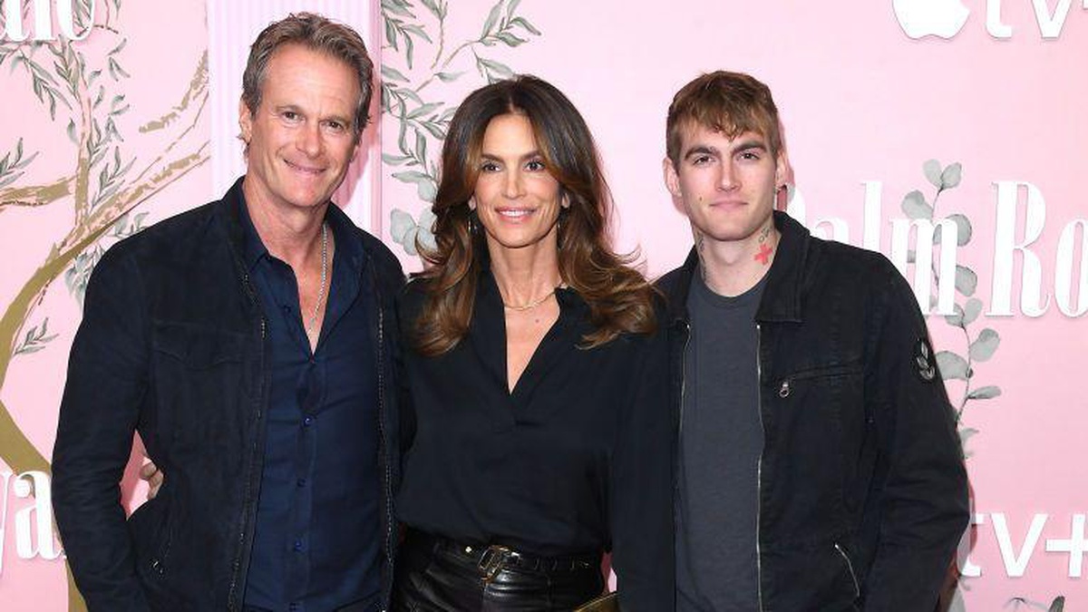 Cindy Crawford, 27 yaşında hayatını kaybeden oğlu Presley Gerber\'in acısını paylaştı