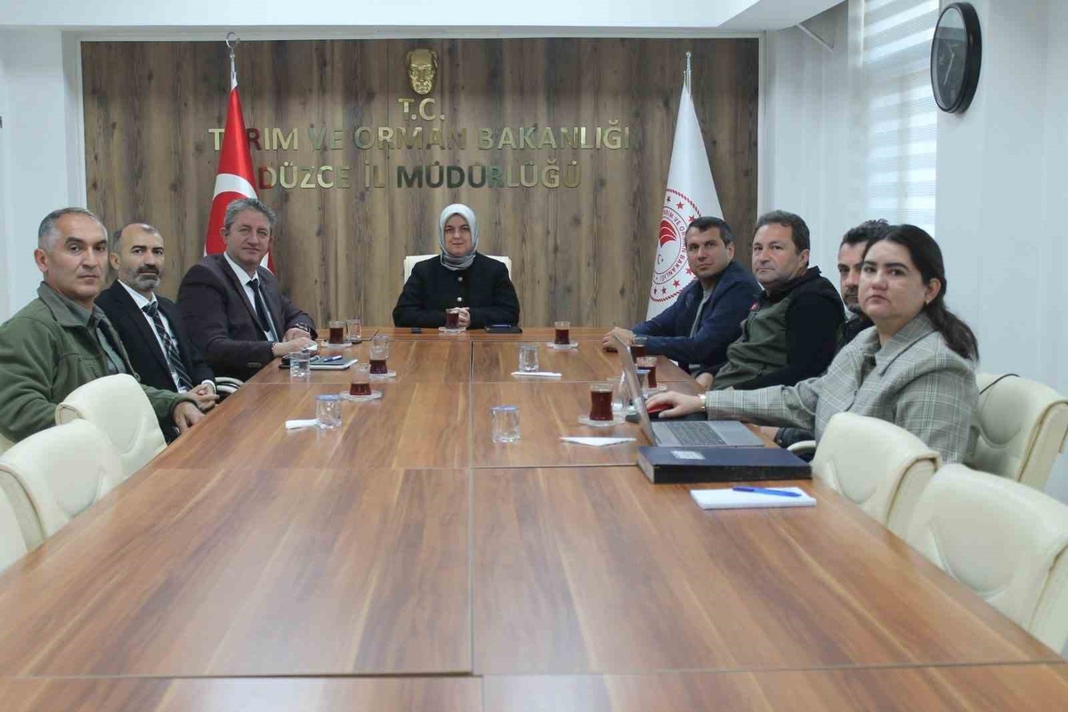 Düzce\'de kurum müdürleri Esra Uzun ev sahipliğinde istişare toplantısında buluştu