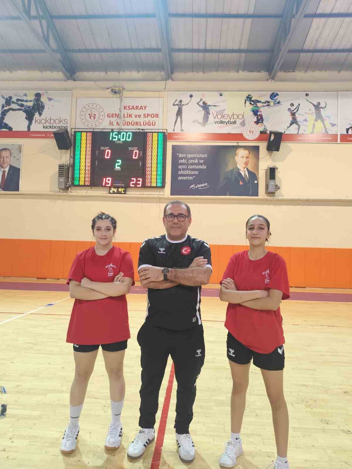 Antren&ouml;r Engin Doğan ve iki sporcu, 19-23 Ekim'de U15 Milli Takım Kampı'na katılacak