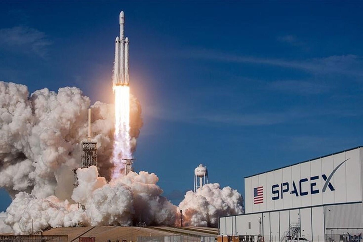 Elon Musk açıkladı: Gelecek yıl Amerika\'daki her çocuk bir SpaceX hissesi alacak