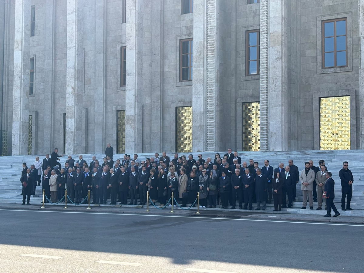Hasan Gülay için TBMM\'de tören düzenlendi, Özgür Özel ve Kılıçdaroğlu katıldı