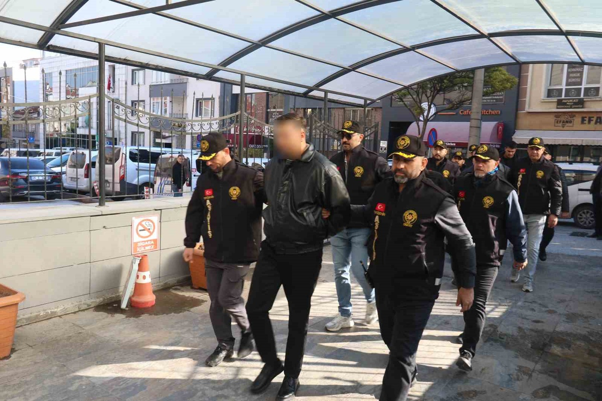 Eskişehir\'de Muratcan Altun cinayeti soruşturmasında 7 şüpheli adliyeye sevk edildi