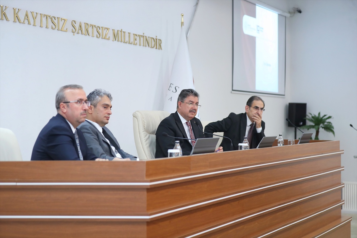 Eskişehir\'de asayiş toplantısına başsavcı ve emniyet müdürü katıldı